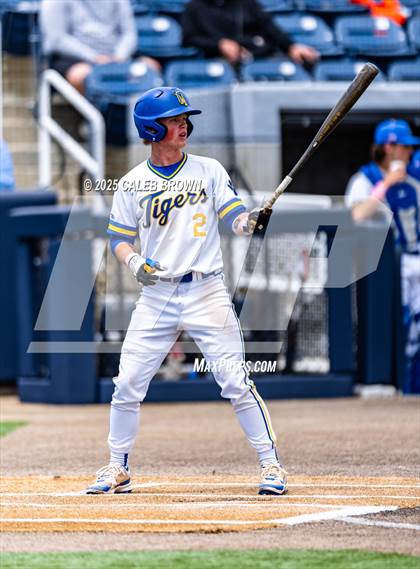 Thumbnail 1 in Salem Hills vs. Orem (UHSAA 5A Bracket Play) photogallery.