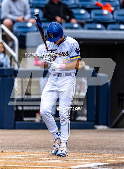 Thumbnail 2 in Salem Hills vs. Orem (UHSAA 5A Bracket Play) photogallery.