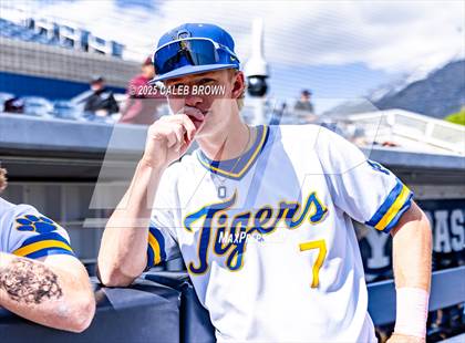 Thumbnail 3 in Salem Hills vs. Orem (UHSAA 5A Bracket Play) photogallery.