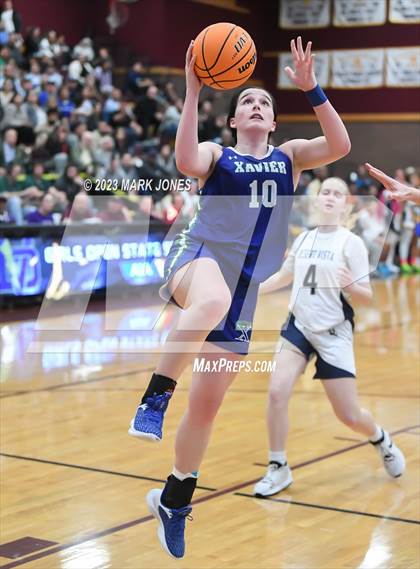 Thumbnail 3 in Xavier College Prep vs. Desert Vista (AIA Open Semifinal) photogallery.