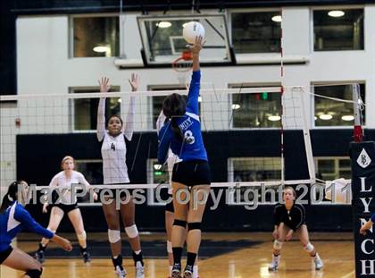 Thumbnail 1 in Trinity Christian vs. Bishop Lynch photogallery.