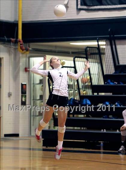 Thumbnail 1 in Trinity Christian vs. Bishop Lynch photogallery.