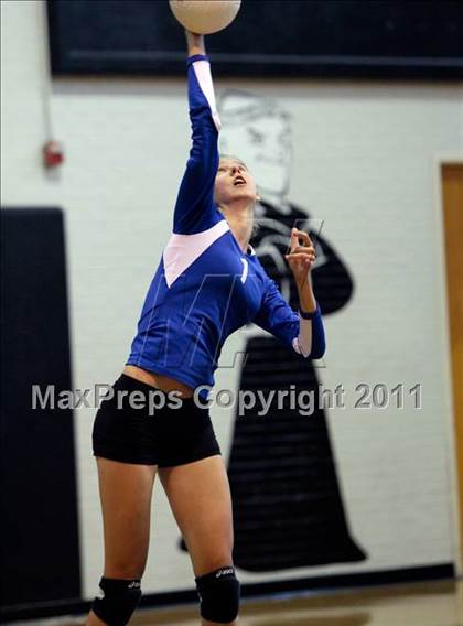 Thumbnail 1 in Trinity Christian vs. Bishop Lynch photogallery.