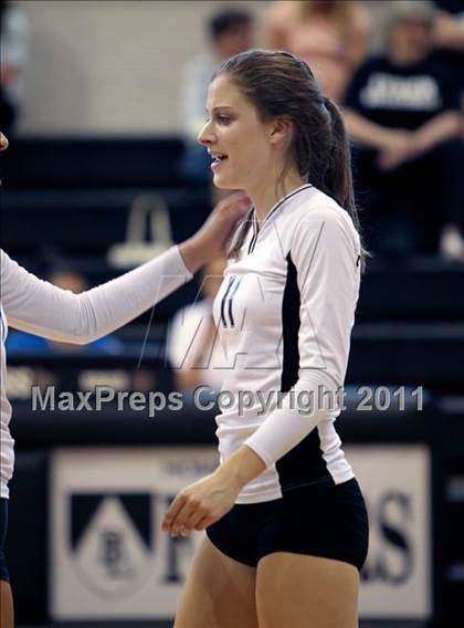 Thumbnail 3 in Trinity Christian vs. Bishop Lynch photogallery.