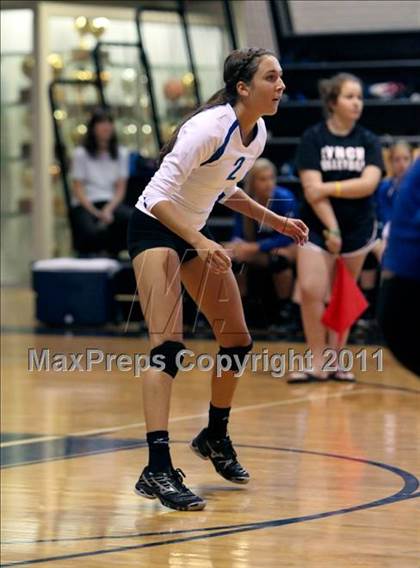 Thumbnail 3 in Trinity Christian vs. Bishop Lynch photogallery.
