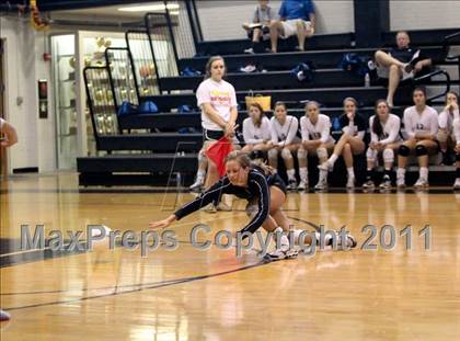 Thumbnail 1 in Trinity Christian vs. Bishop Lynch photogallery.