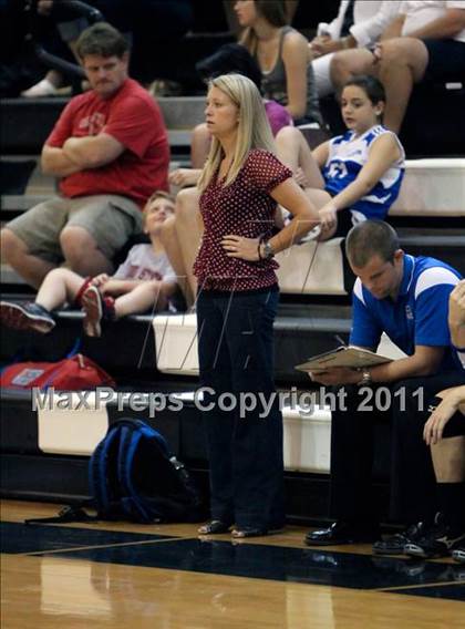 Thumbnail 1 in Trinity Christian vs. Bishop Lynch photogallery.