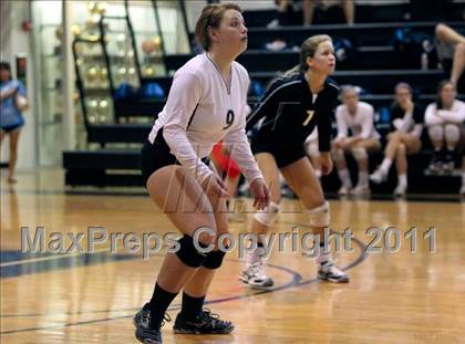 Thumbnail 2 in Trinity Christian vs. Bishop Lynch photogallery.