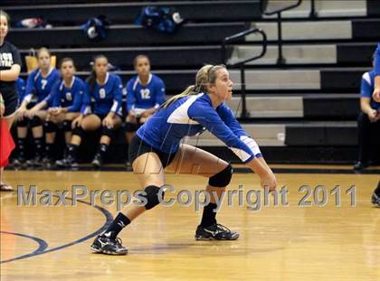 Thumbnail 1 in Trinity Christian vs. Bishop Lynch photogallery.