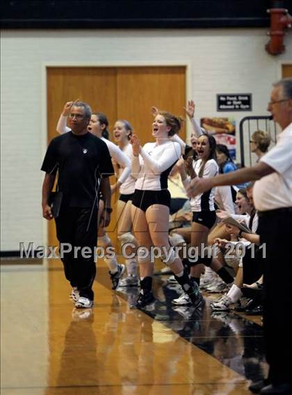 Thumbnail 1 in Trinity Christian vs. Bishop Lynch photogallery.