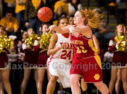 Thumbnail 1 in Lake Taylor vs. Oakton (VHSL AAA Semifinal) photogallery.