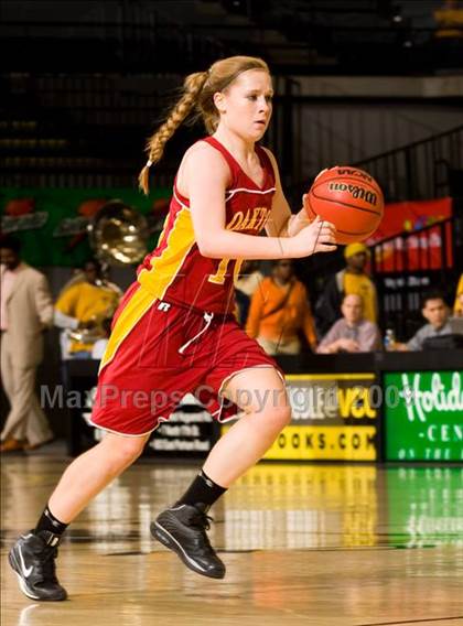Thumbnail 2 in Lake Taylor vs. Oakton (VHSL AAA Semifinal) photogallery.