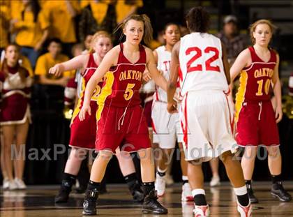 Thumbnail 1 in Lake Taylor vs. Oakton (VHSL AAA Semifinal) photogallery.