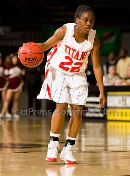 Thumbnail 3 in Lake Taylor vs. Oakton (VHSL AAA Semifinal) photogallery.
