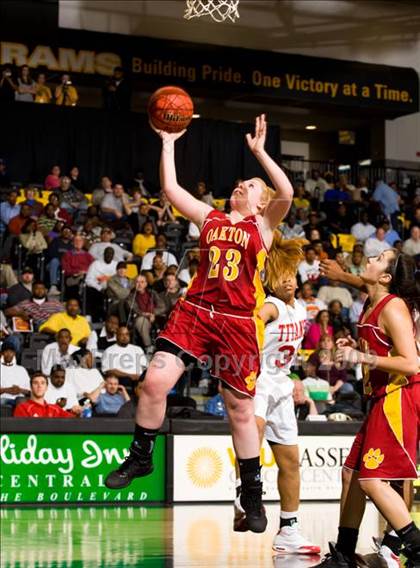 Thumbnail 3 in Lake Taylor vs. Oakton (VHSL AAA Semifinal) photogallery.