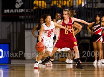 Thumbnail 1 in Lake Taylor vs. Oakton (VHSL AAA Semifinal) photogallery.