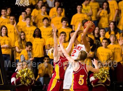 Thumbnail 1 in Lake Taylor vs. Oakton (VHSL AAA Semifinal) photogallery.