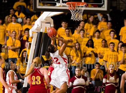 Thumbnail 2 in Lake Taylor vs. Oakton (VHSL AAA Semifinal) photogallery.