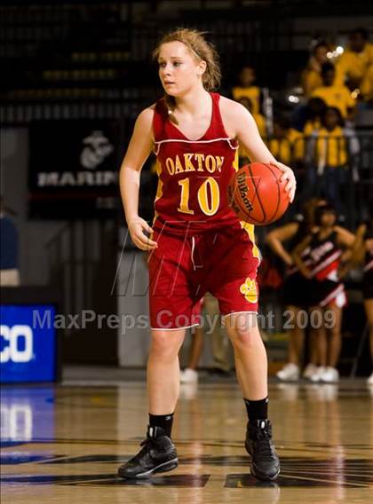 Thumbnail 3 in Lake Taylor vs. Oakton (VHSL AAA Semifinal) photogallery.