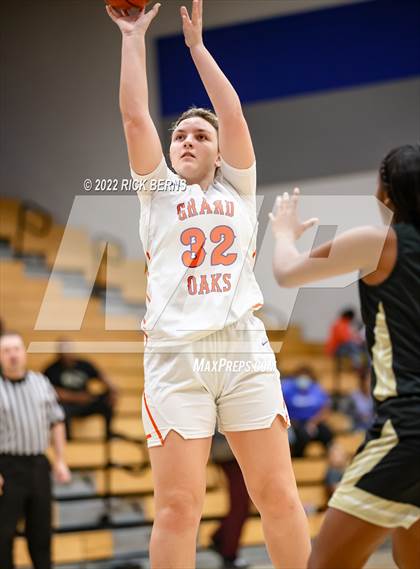Thumbnail 3 in Grands Oaks vs Conroe photogallery.
