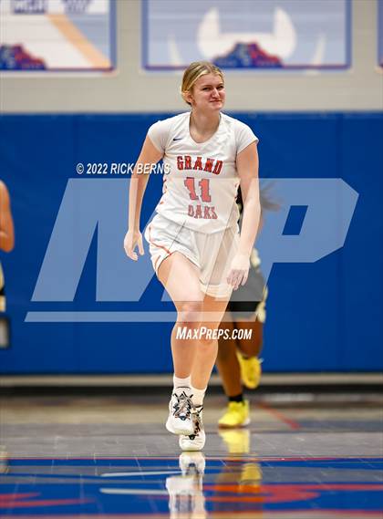 Thumbnail 3 in Grands Oaks vs Conroe photogallery.
