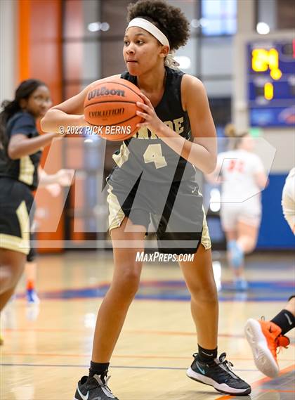 Thumbnail 3 in Grands Oaks vs Conroe photogallery.