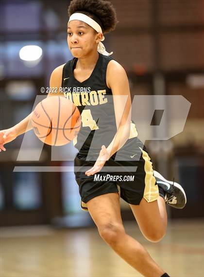 Thumbnail 3 in Grands Oaks vs Conroe photogallery.
