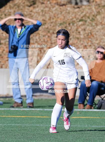 Thumbnail 3 in Lincoln vs. Maria Carrillo photogallery.