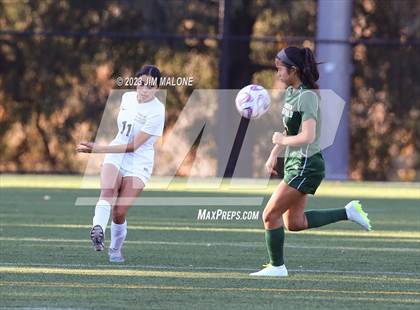 Thumbnail 2 in Lincoln vs. Maria Carrillo photogallery.