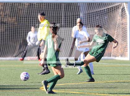 Thumbnail 2 in Lincoln vs. Maria Carrillo photogallery.
