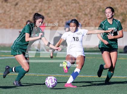 Thumbnail 3 in Lincoln vs. Maria Carrillo photogallery.