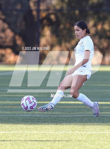 Thumbnail 3 in Lincoln vs. Maria Carrillo photogallery.