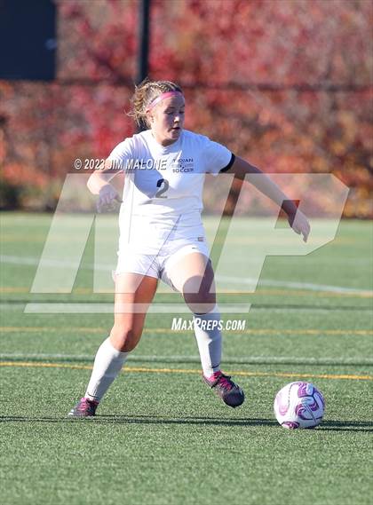Thumbnail 2 in Lincoln vs. Maria Carrillo photogallery.
