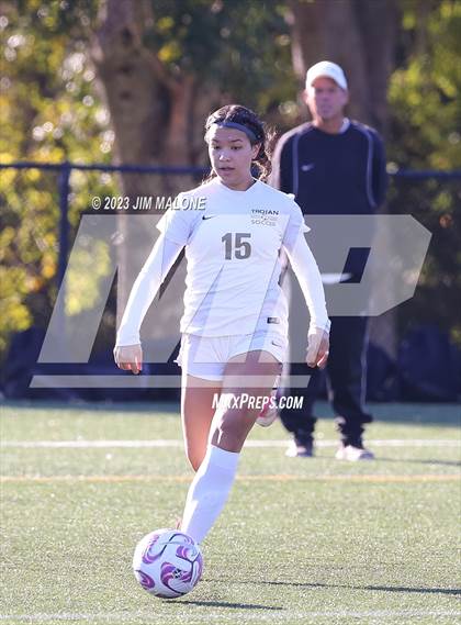 Thumbnail 3 in Lincoln vs. Maria Carrillo photogallery.