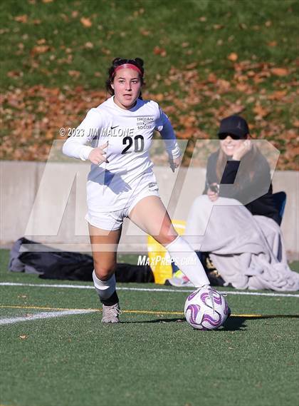 Thumbnail 1 in Lincoln vs. Maria Carrillo photogallery.