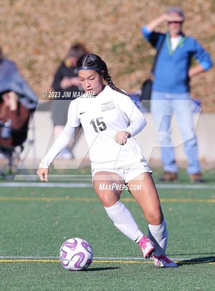 Thumbnail 1 in Lincoln vs. Maria Carrillo photogallery.