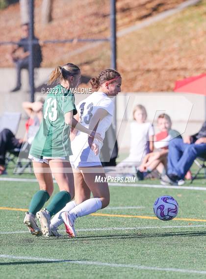 Thumbnail 3 in Lincoln vs. Maria Carrillo photogallery.