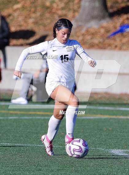 Thumbnail 2 in Lincoln vs. Maria Carrillo photogallery.