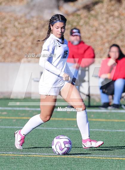 Thumbnail 2 in Lincoln vs. Maria Carrillo photogallery.