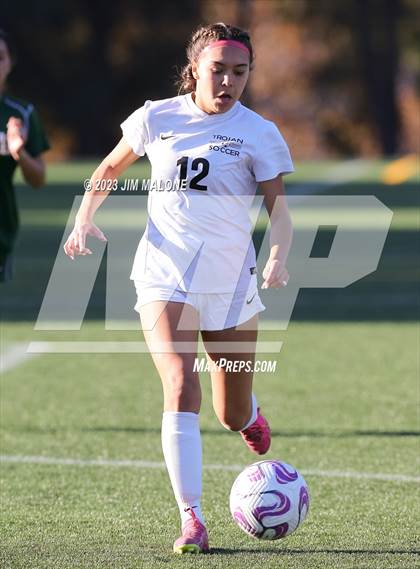 Thumbnail 1 in Lincoln vs. Maria Carrillo photogallery.