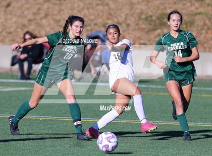 Thumbnail 1 in Lincoln vs. Maria Carrillo photogallery.