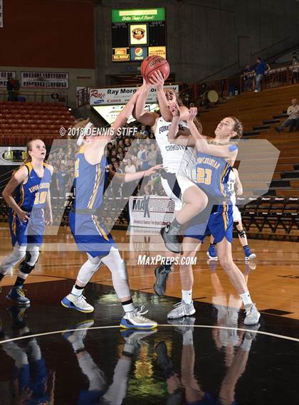 Thumbnail 2 in Forest Lake Christian vs. Ripon Christian (CIF SJS D6 Final) photogallery.