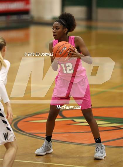 Thumbnail 3 in St. Mary's vs. Wilsonville photogallery.