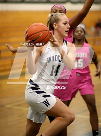 Thumbnail 1 in St. Mary's vs. Wilsonville photogallery.