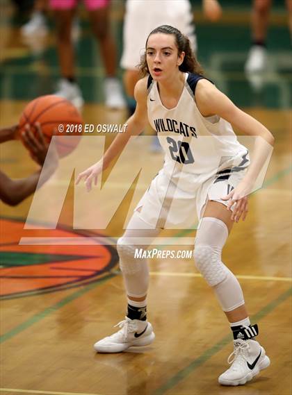 Thumbnail 3 in St. Mary's vs. Wilsonville photogallery.