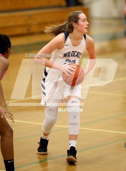 Thumbnail 2 in St. Mary's vs. Wilsonville photogallery.
