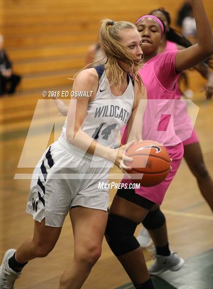 Thumbnail 2 in St. Mary's vs. Wilsonville photogallery.