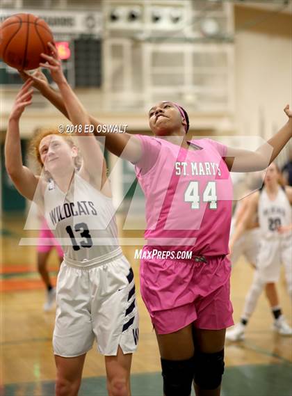 Thumbnail 3 in St. Mary's vs. Wilsonville photogallery.