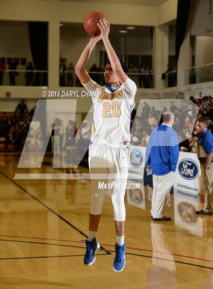 Thumbnail 3 in Bishop Amat vs. Notre Dame (CIF-SS D3A Finals) photogallery.