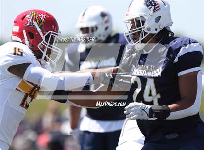 Thumbnail 2 in PSFCA Big 33 Football Classic photogallery.